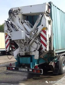 公路运输的另类之星 集装箱自装卸式运输车在普通货物道路运输中的应用